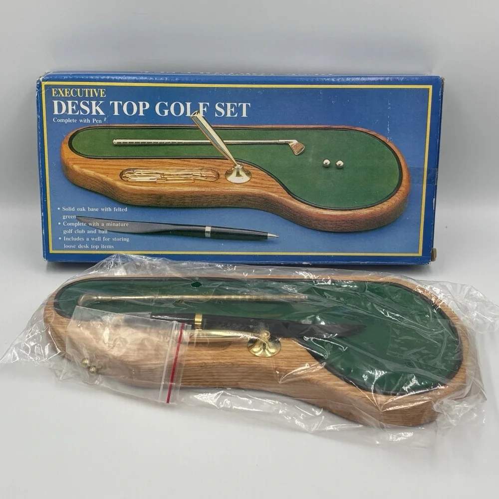 Vintage Desktop Pen Holder Golf Putting Green Walnut Base Man Cave Golf Open Box